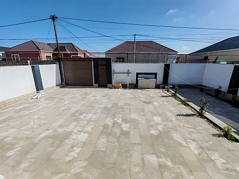 Satılır 5 otaqlı həyət evi 140 m²