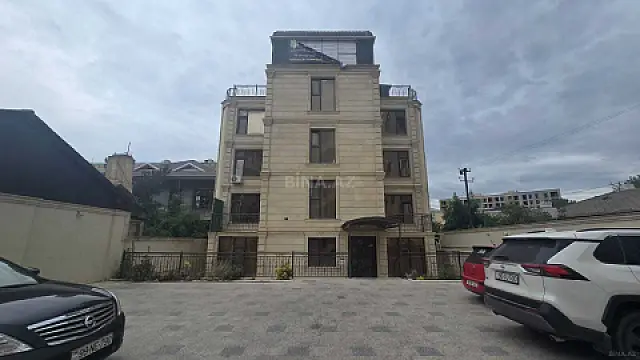 Satılır obyekt 1100 m²