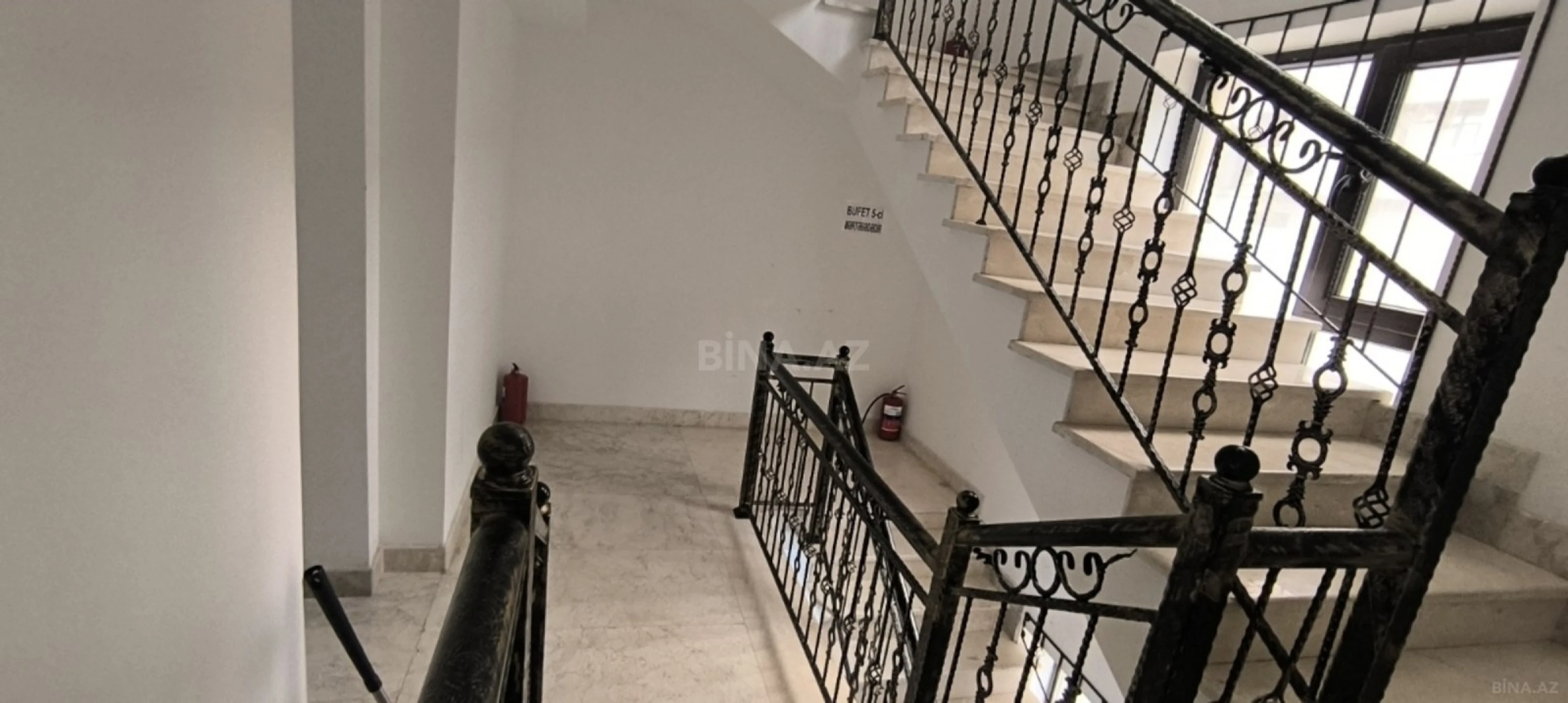 Satılır obyekt 1100 m²