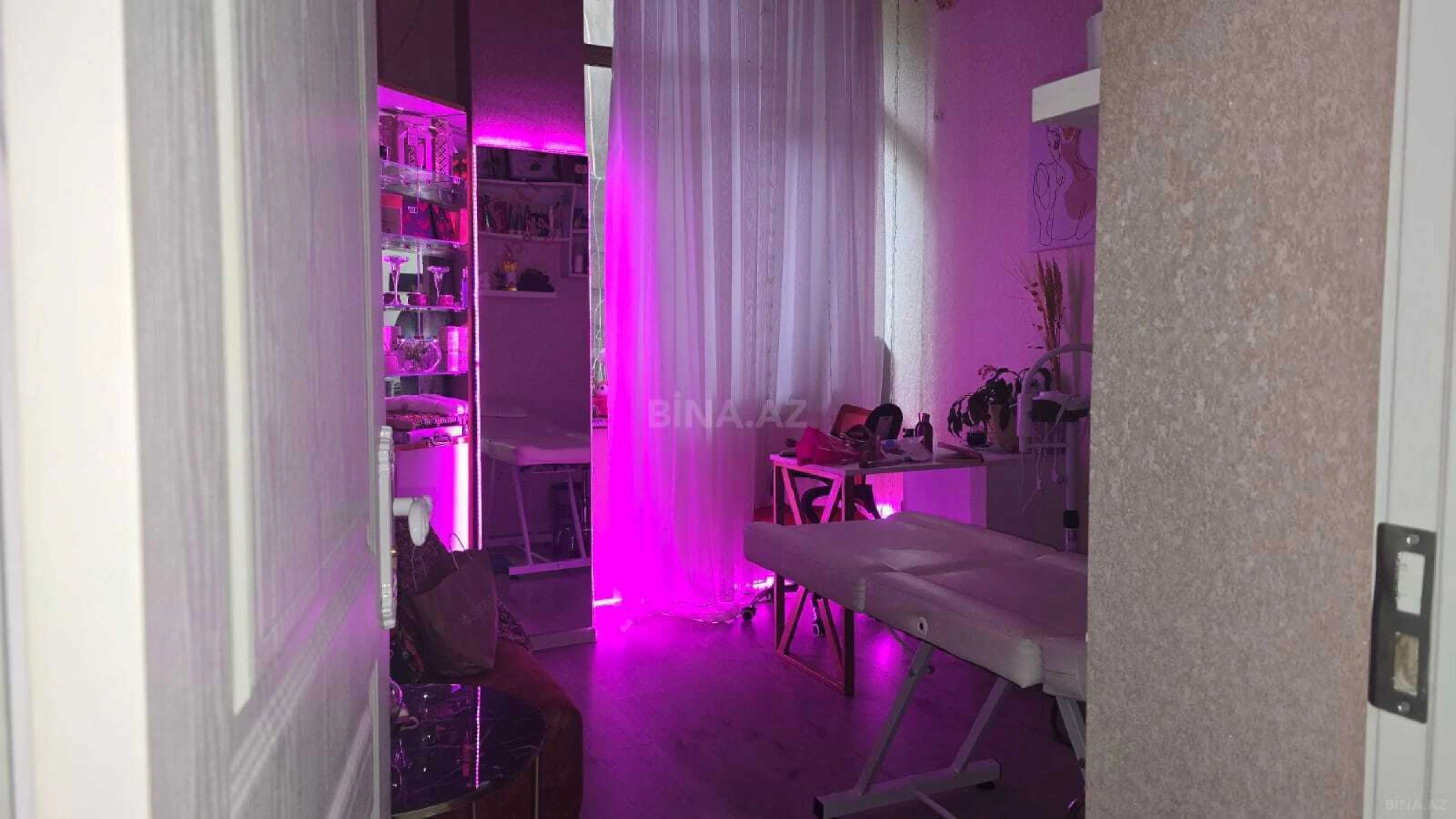 Satılır obyekt 1100 m²