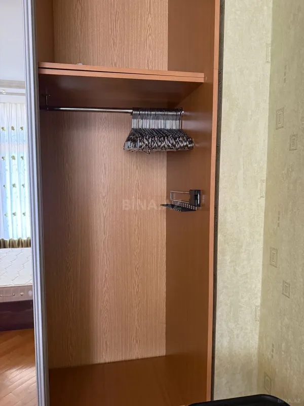 Kirayə verilir 2 otaqlı mənzil 96 m²