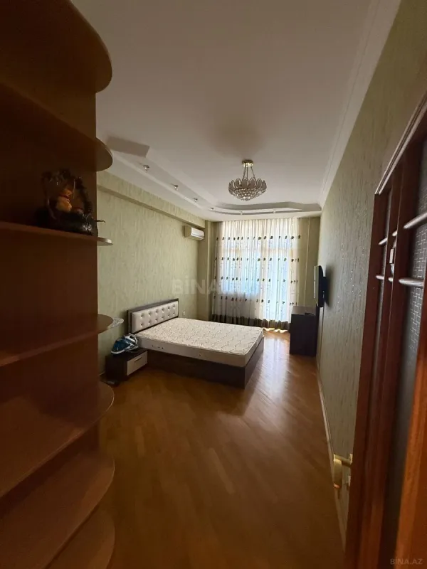 Kirayə verilir 2 otaqlı mənzil 96 m²