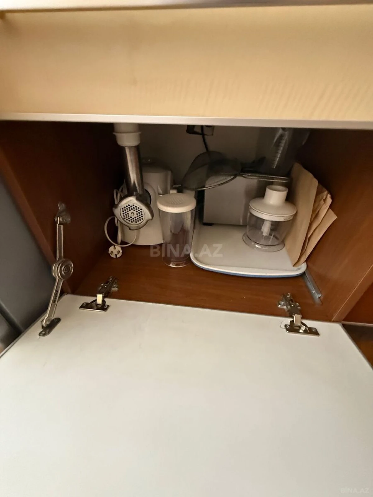 Kirayə verilir 2 otaqlı mənzil 96 m²