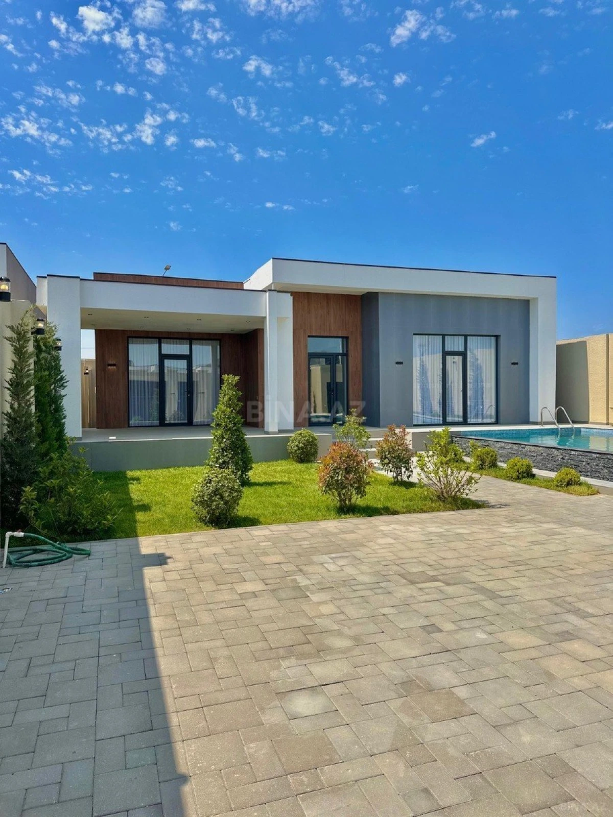 Satılır 4 otaqlı həyət evi 170 m²