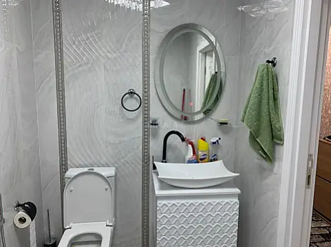Kirayə verilir 2 otaqlı mənzil 60 m²