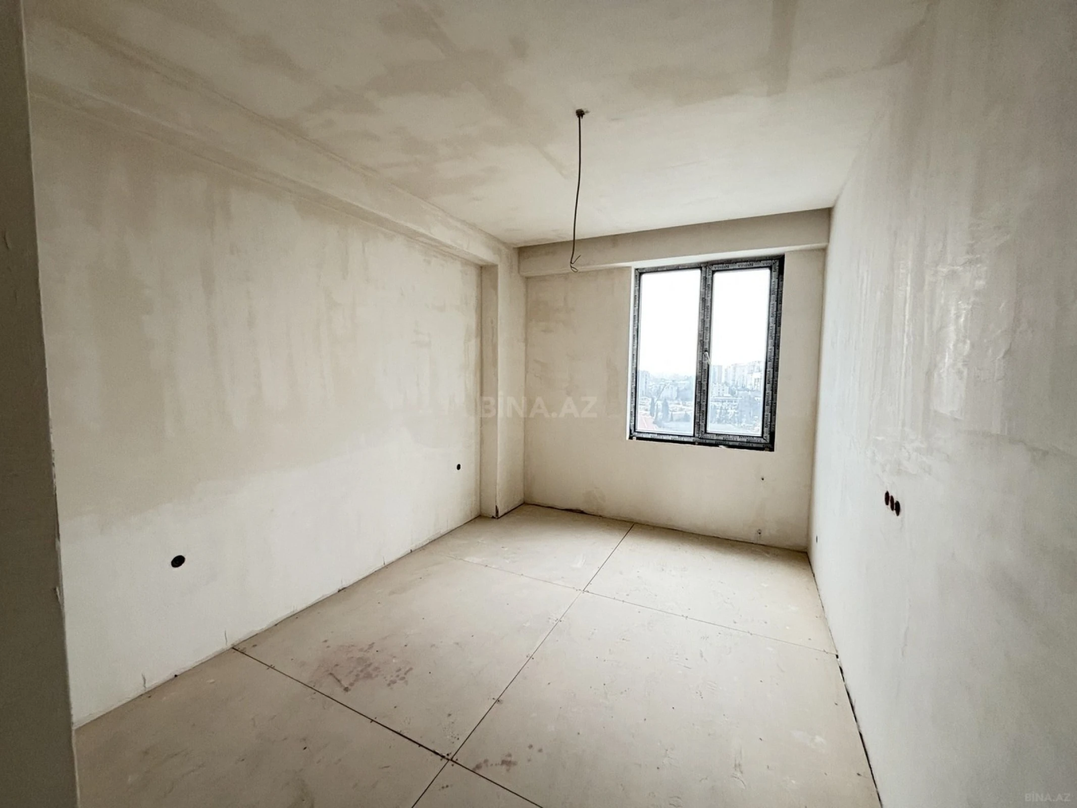 Satılır 3 otaqlı mənzil 106 m²