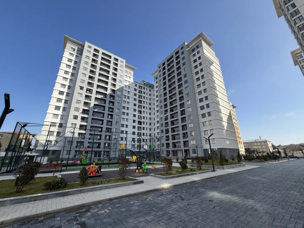 Satılır 3 otaqlı mənzil 106 m²