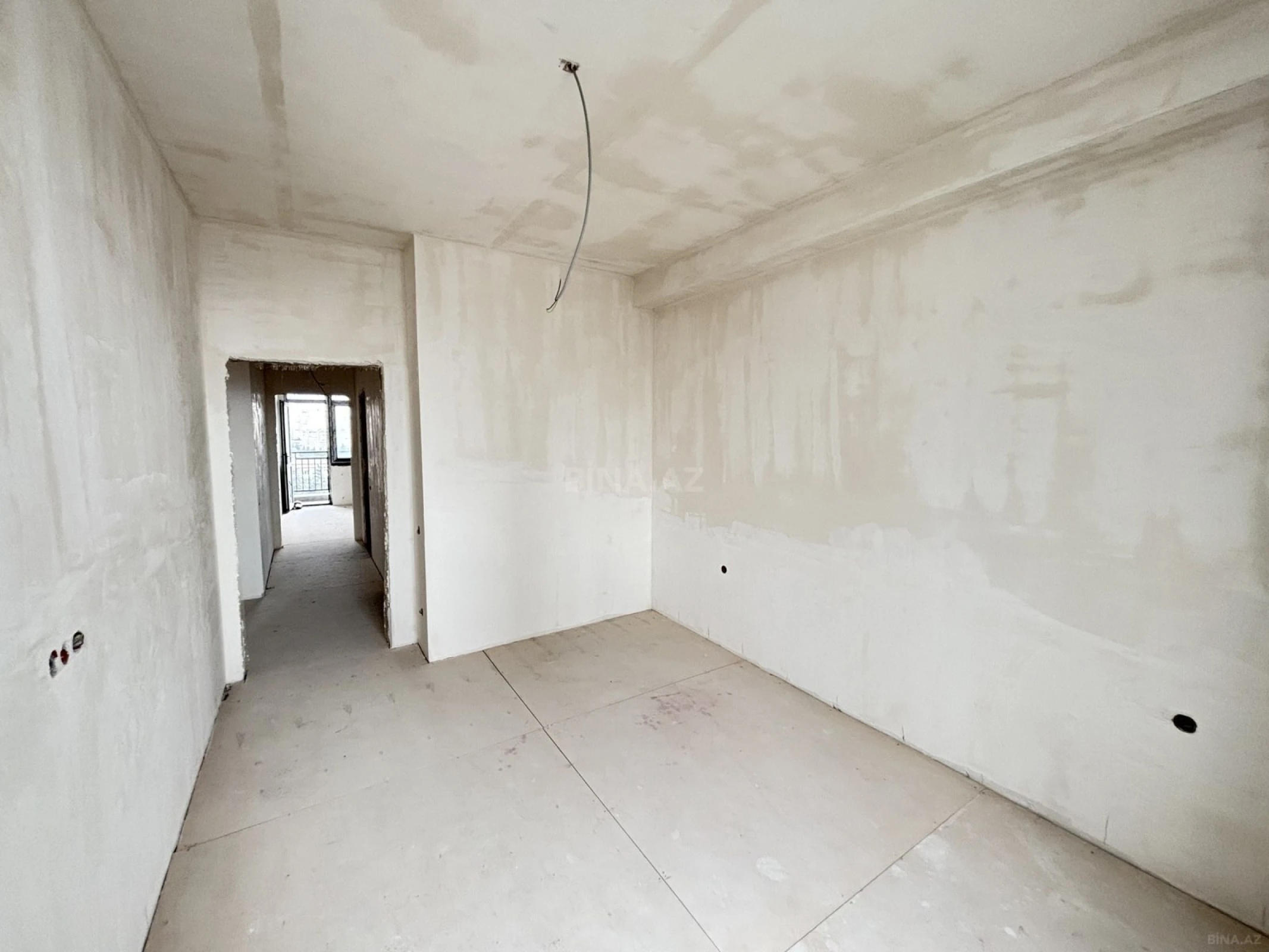 Satılır 3 otaqlı mənzil 106 m²