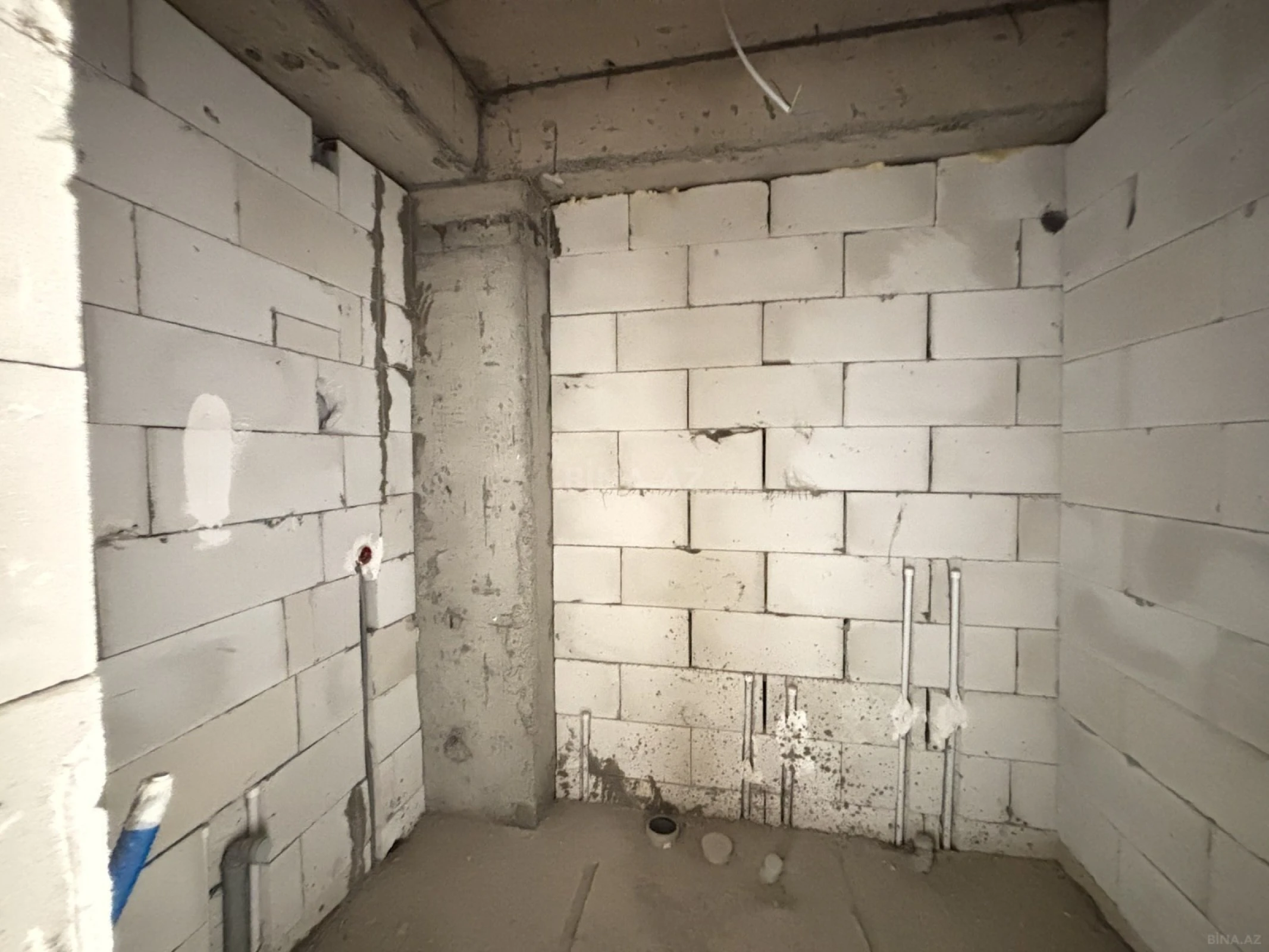 Satılır 3 otaqlı mənzil 106 m²