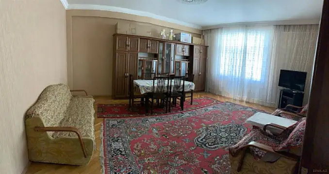 Kirayə verilir 2 otaqlı mənzil 55 m²