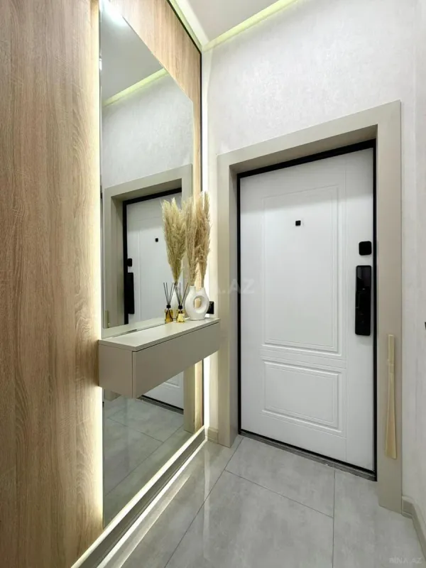 Satılır 2 otaqlı mənzil 76 m²