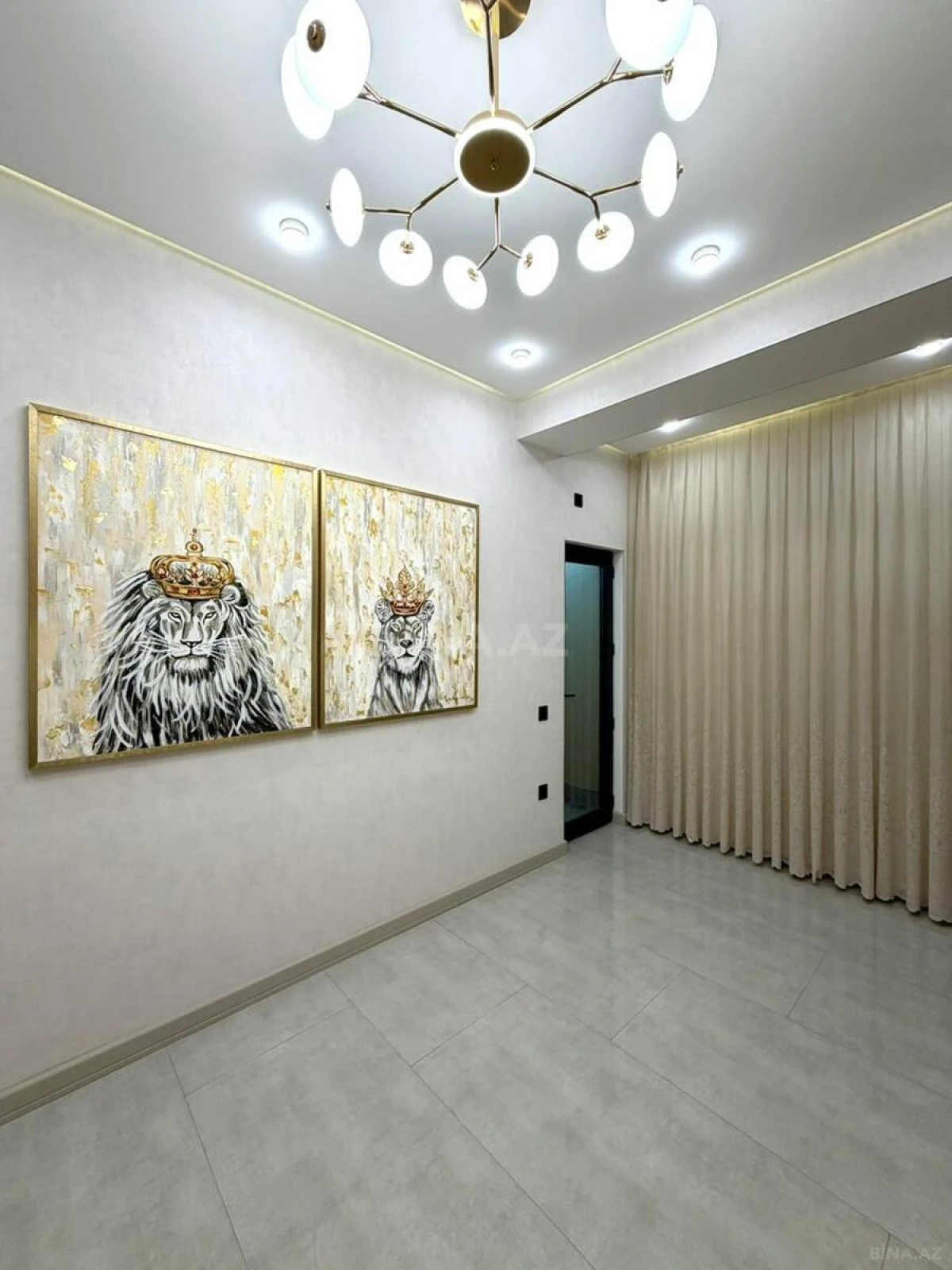 Satılır 2 otaqlı mənzil 76 m²