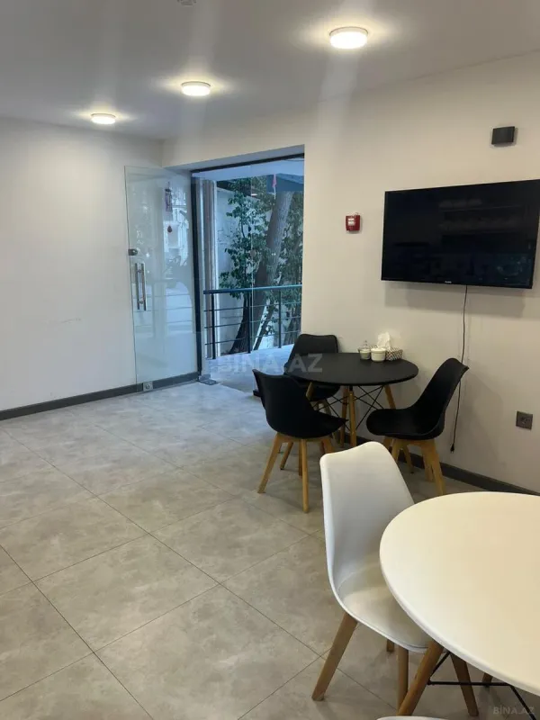 Satılır obyekt 42 m²