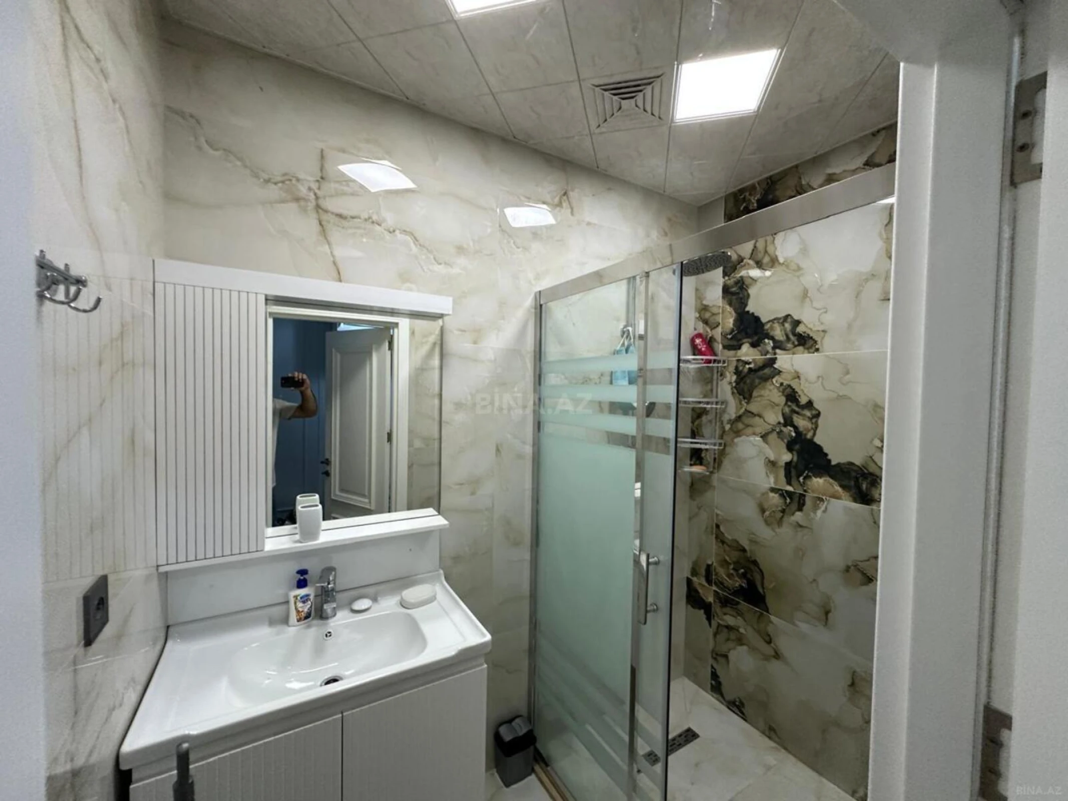 Kirayə verilir 3 otaqlı mənzil 100 m²