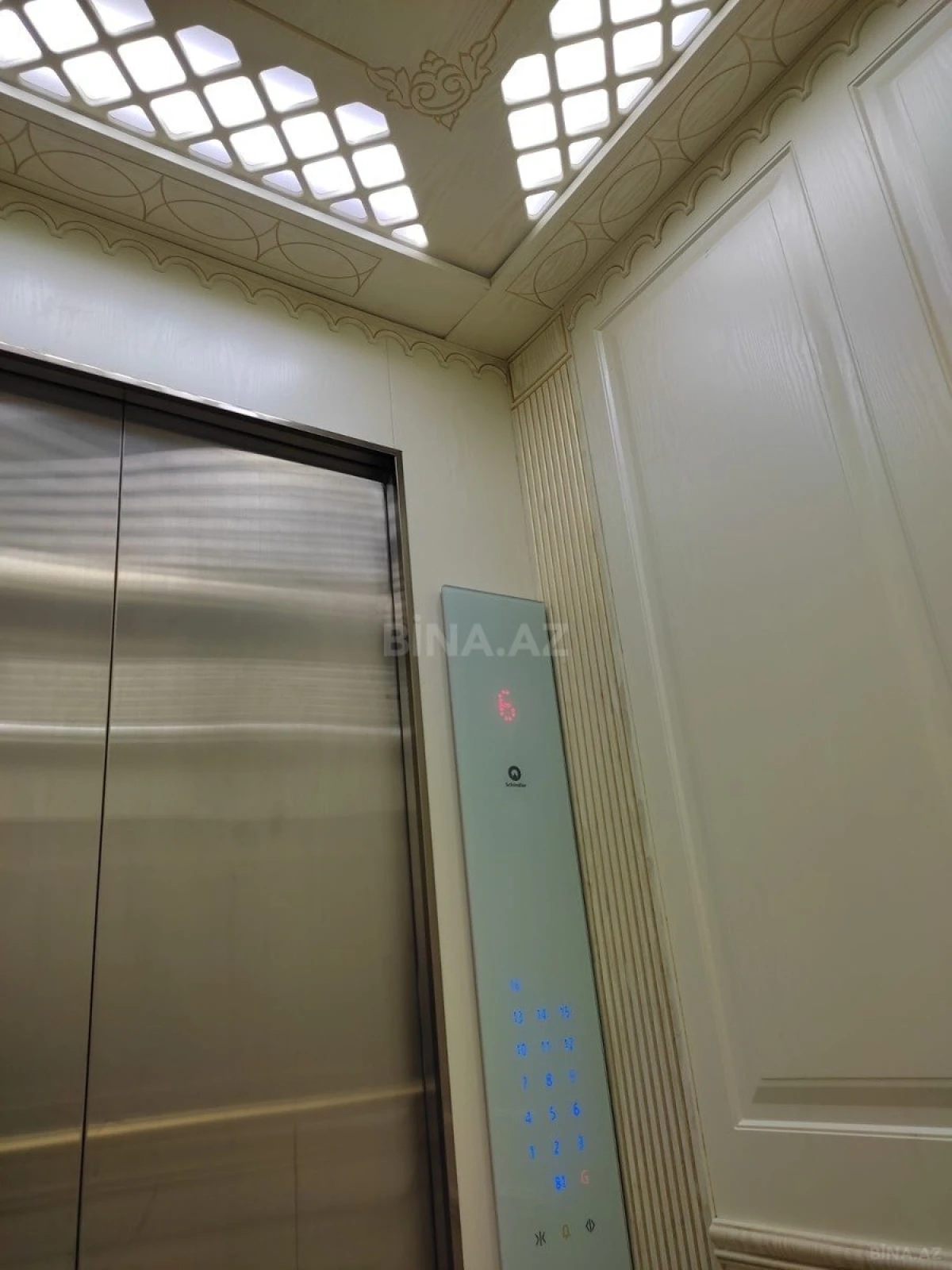 Kirayə verilir 2 otaqlı mənzil 81 m²