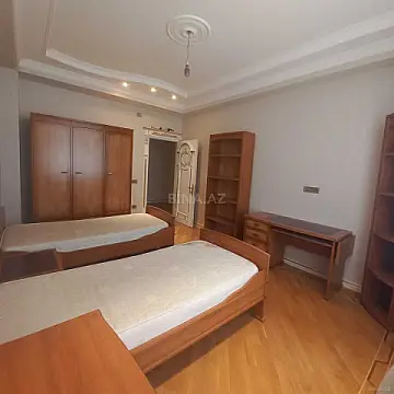 Kirayə verilir 3 otaqlı mənzil 145 m²