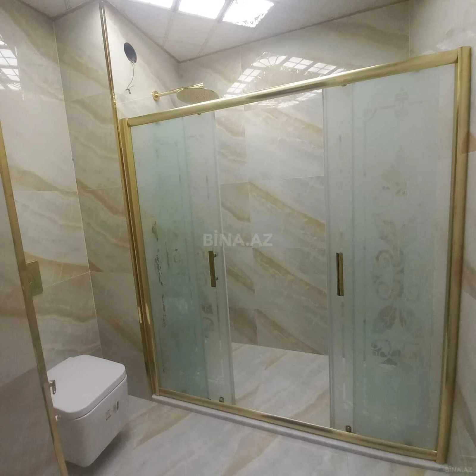 Kirayə verilir 3 otaqlı mənzil 145 m²