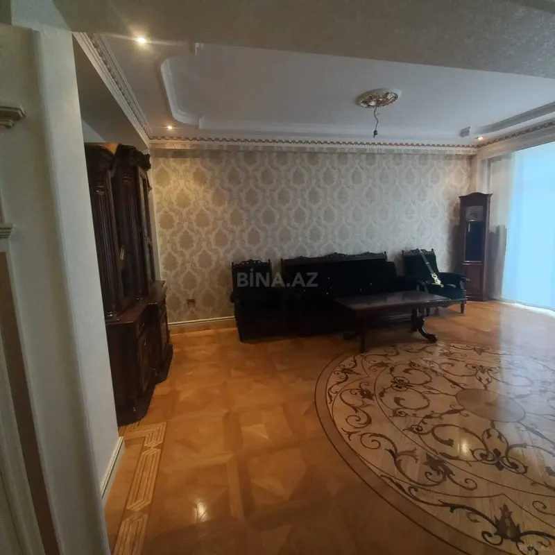 Kirayə verilir 3 otaqlı mənzil 145 m²