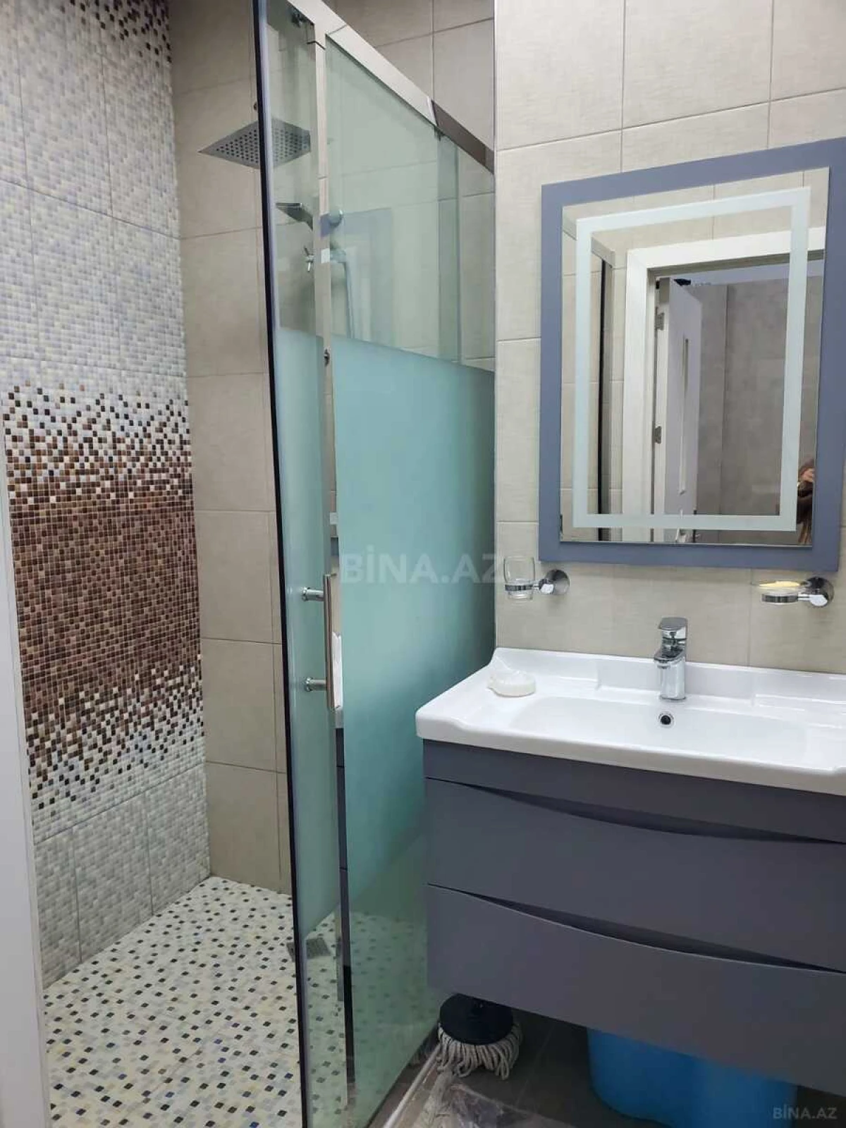 Kirayə verilir 2 otaqlı mənzil 80 m²