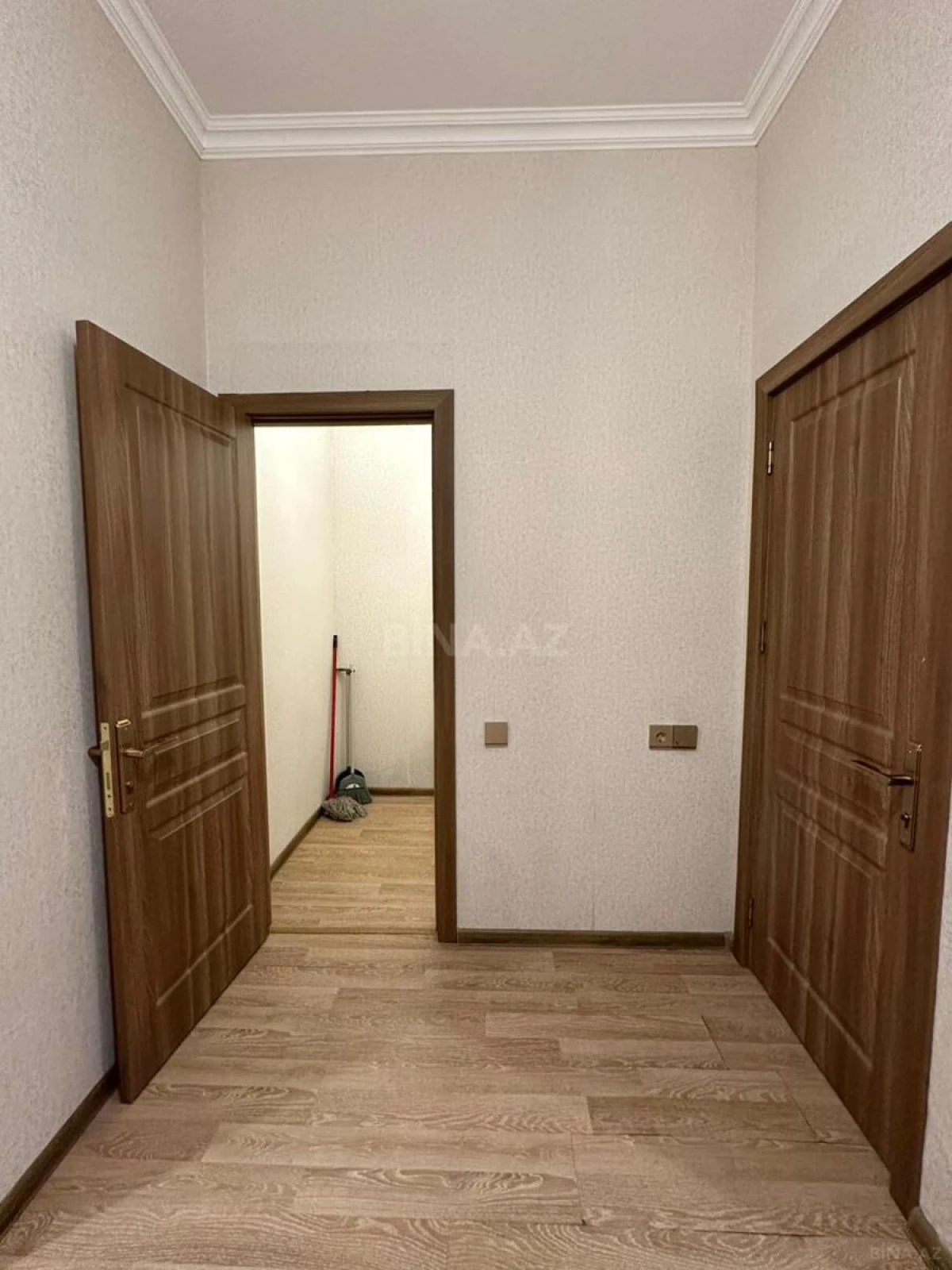 Satılır 2 otaqlı mənzil 68 m²
