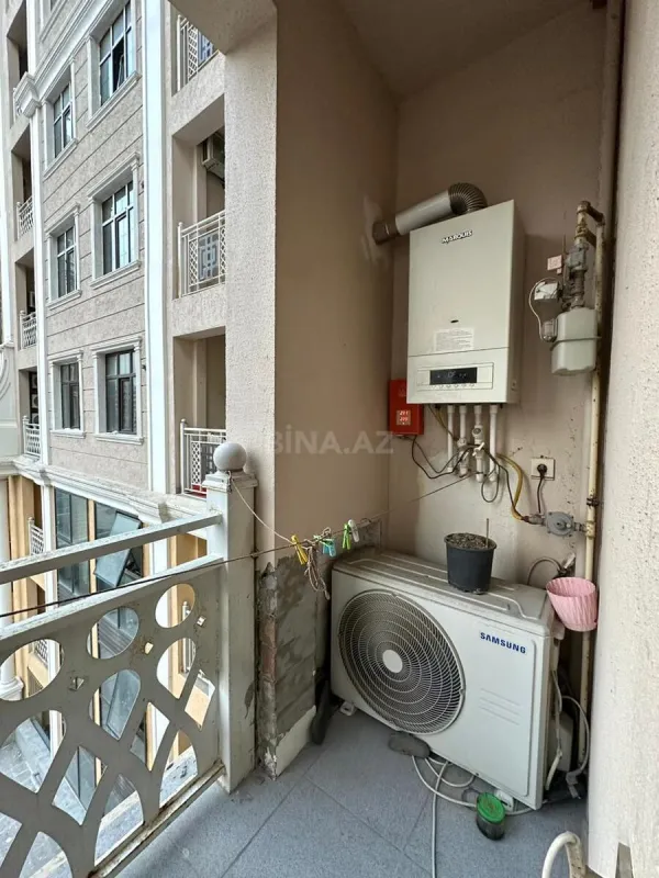 Satılır 2 otaqlı mənzil 68 m²