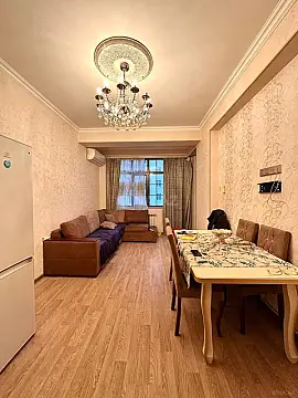 Satılır 2 otaqlı mənzil 68 m²