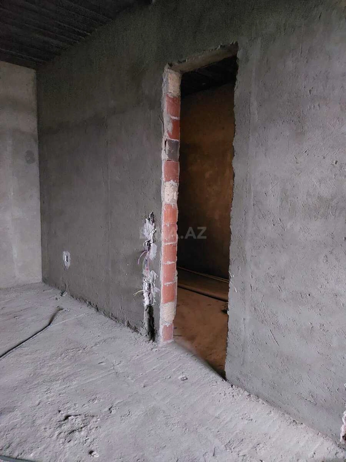 Satılır 6 otaqlı həyət evi 300 m²