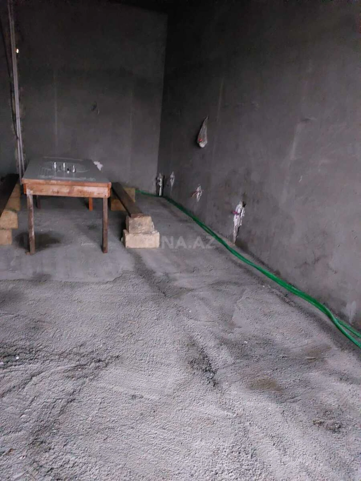 Satılır 6 otaqlı həyət evi 300 m²