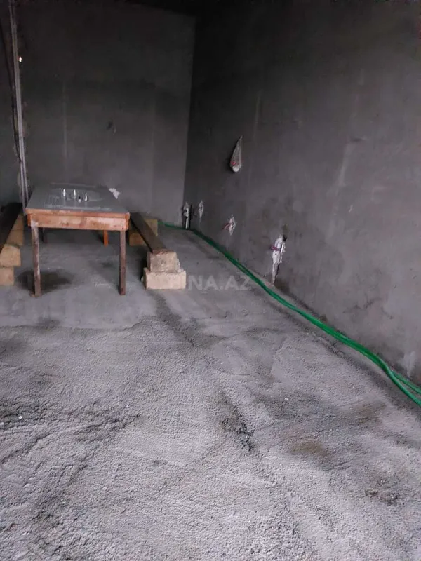 Satılır 6 otaqlı həyət evi 300 m²