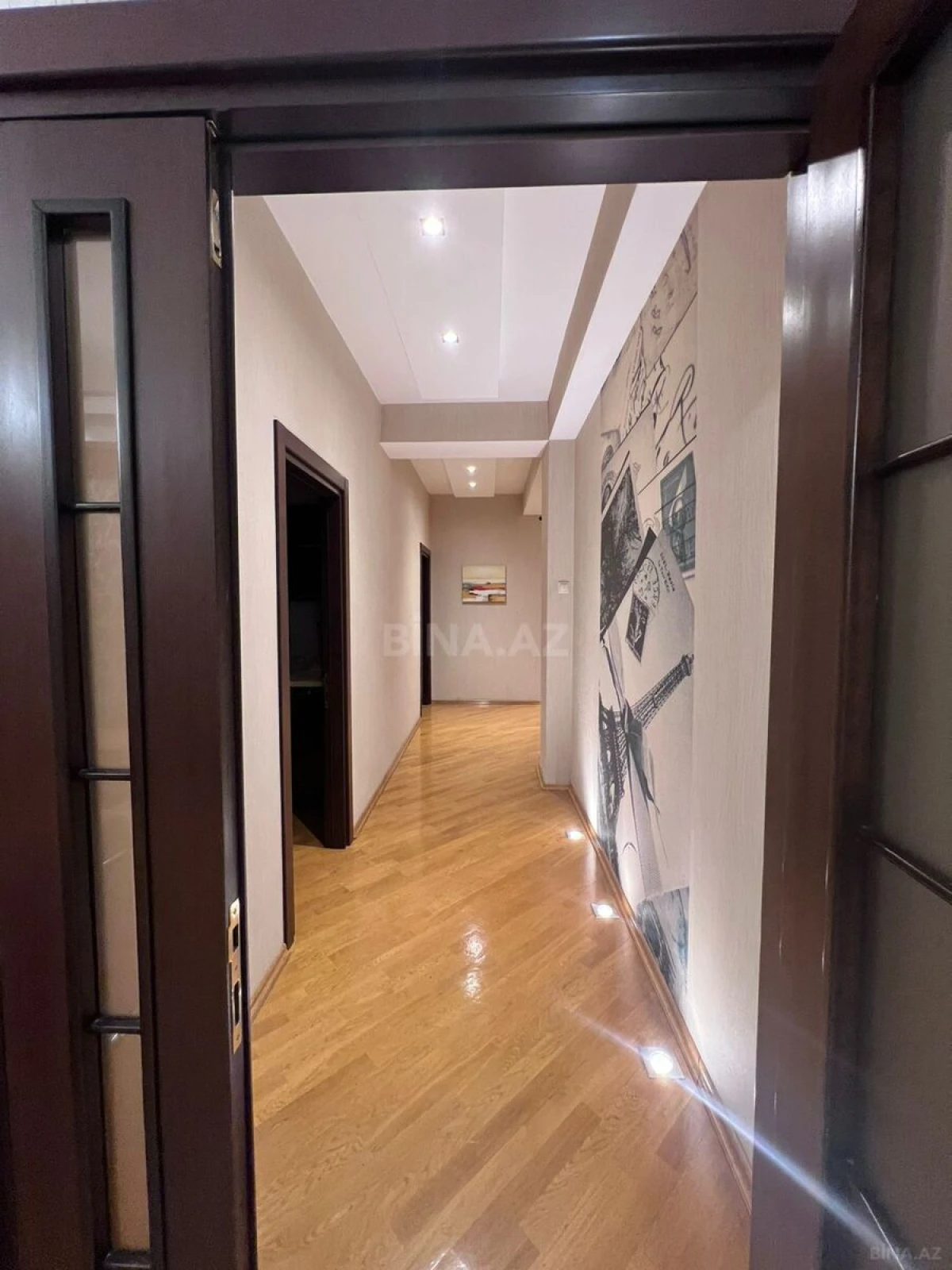 Kirayə verilir 2 otaqlı mənzil 100 m²