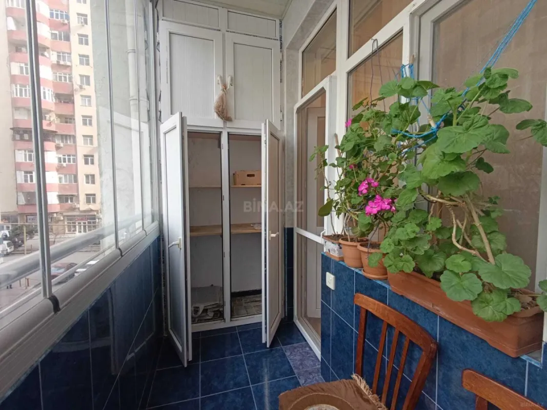 Satılır 1 otaqlı mənzil 60 m²