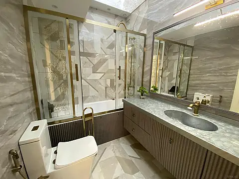 Satılır 3 otaqlı mənzil 154 m²