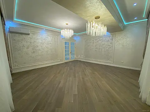 Satılır 3 otaqlı mənzil 154 m²