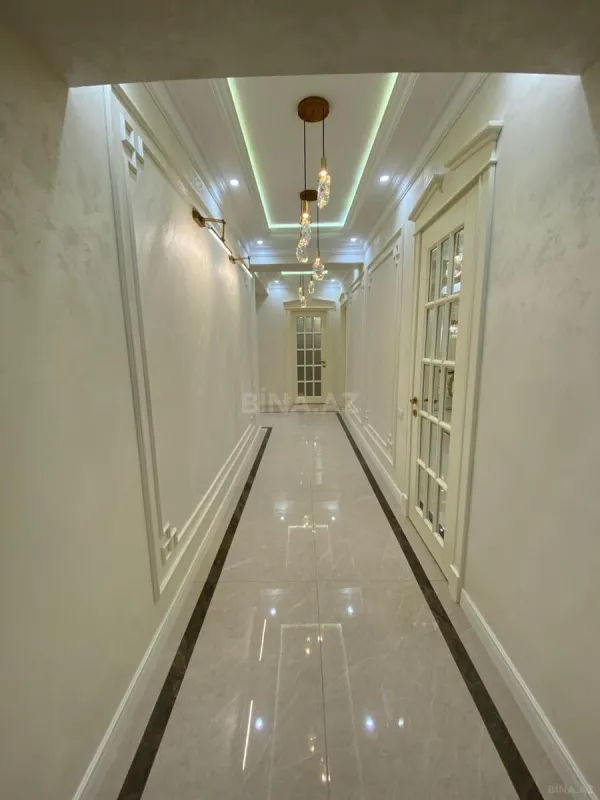 Satılır 3 otaqlı mənzil 154 m²