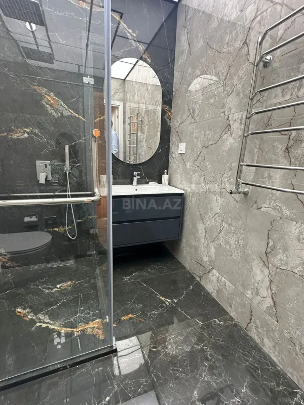 Kirayə verilir 2 otaqlı mənzil 87 m²