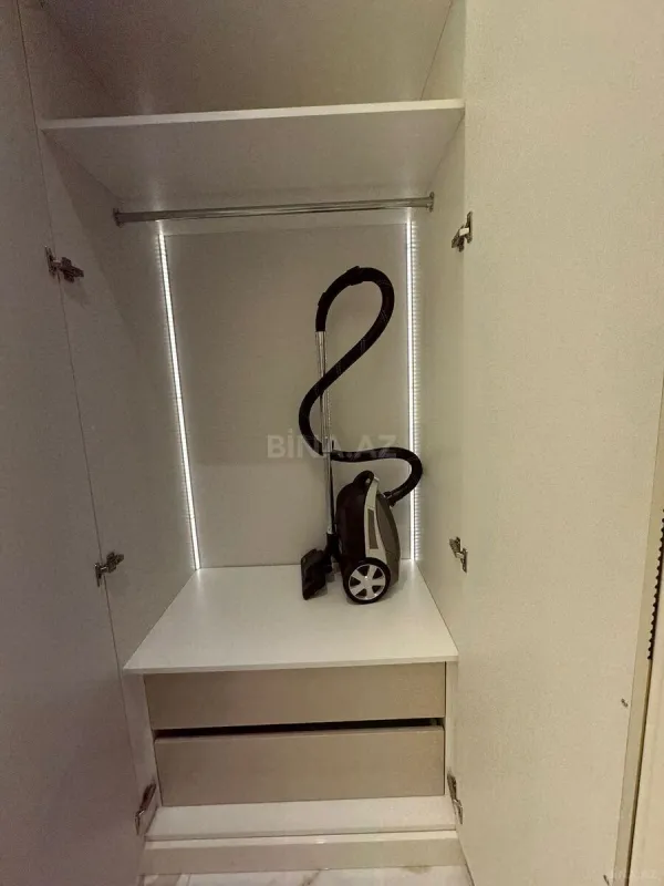 Kirayə verilir 2 otaqlı mənzil 87 m²