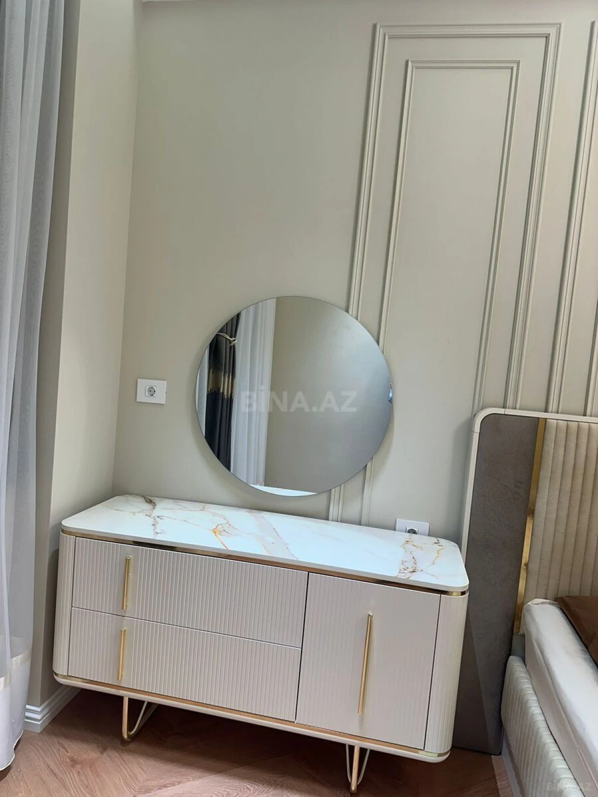 Kirayə verilir 2 otaqlı mənzil 87 m²