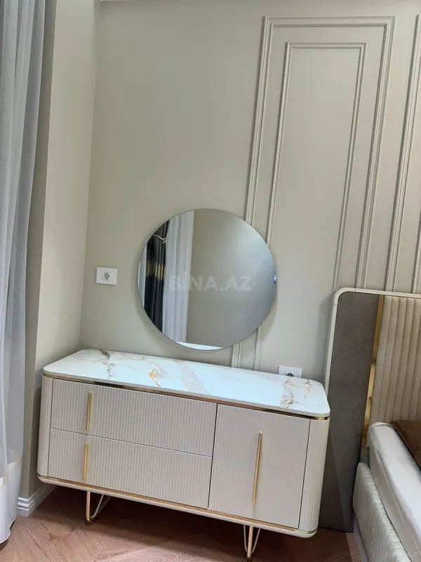Kirayə verilir 2 otaqlı mənzil 87 m²