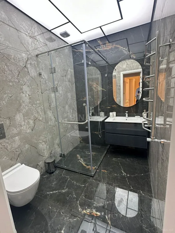 Kirayə verilir 2 otaqlı mənzil 87 m²