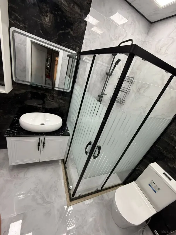 Kirayə verilir 2 otaqlı mənzil 77 m²