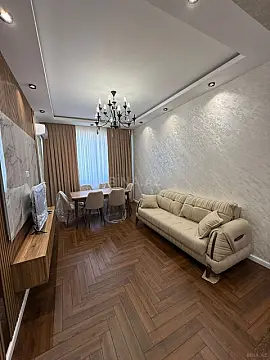 Kirayə verilir 2 otaqlı mənzil 77 m² — Bakı 2 otaq 77.00 m²