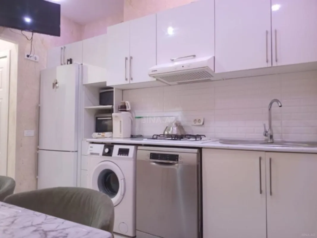 Satılır 3 otaqlı mənzil 77 m²