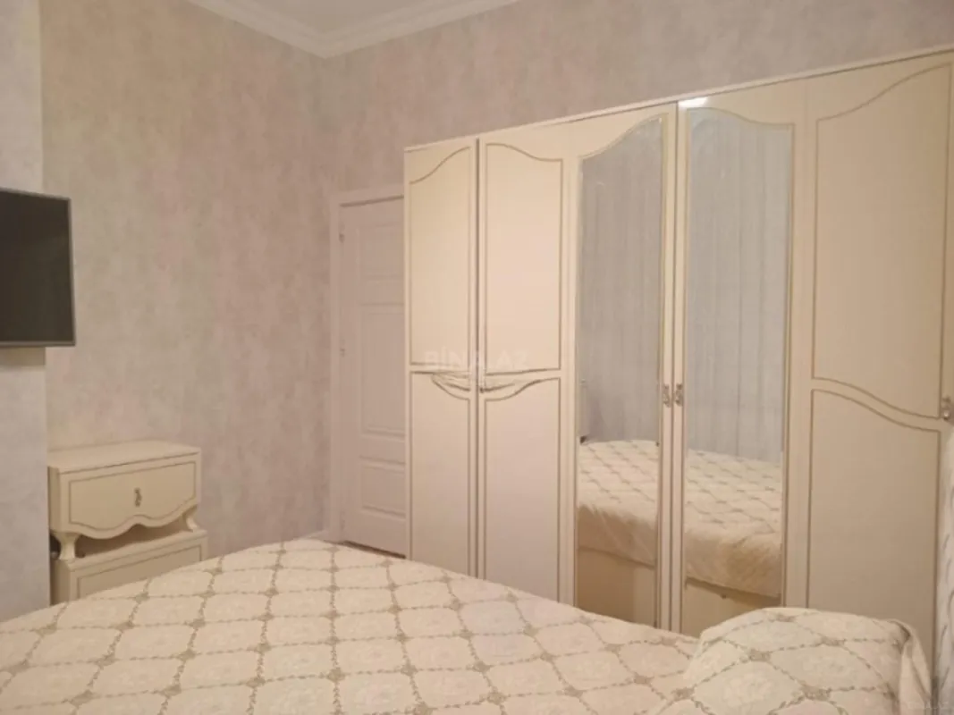Satılır 3 otaqlı mənzil 77 m²
