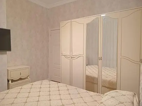 Satılır 3 otaqlı mənzil 77 m²