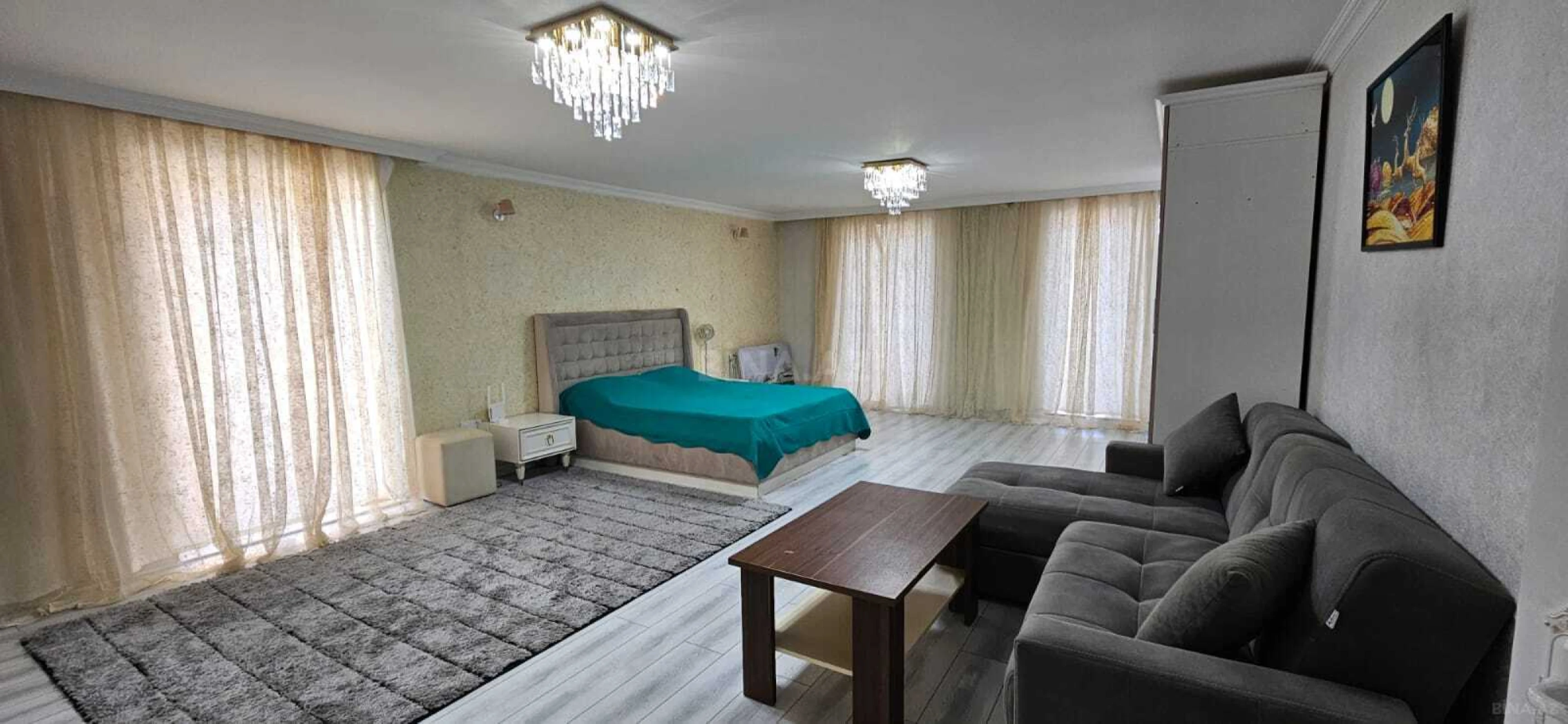 Satılır 5 otaqlı həyət evi 200 m²