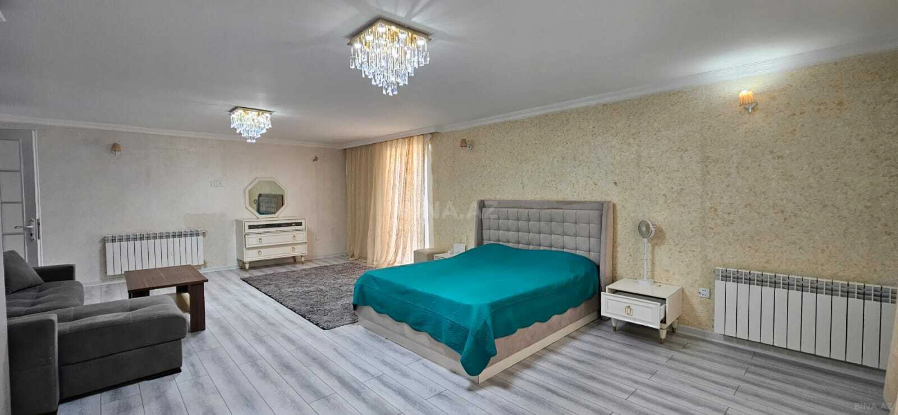 Satılır 5 otaqlı həyət evi 200 m²