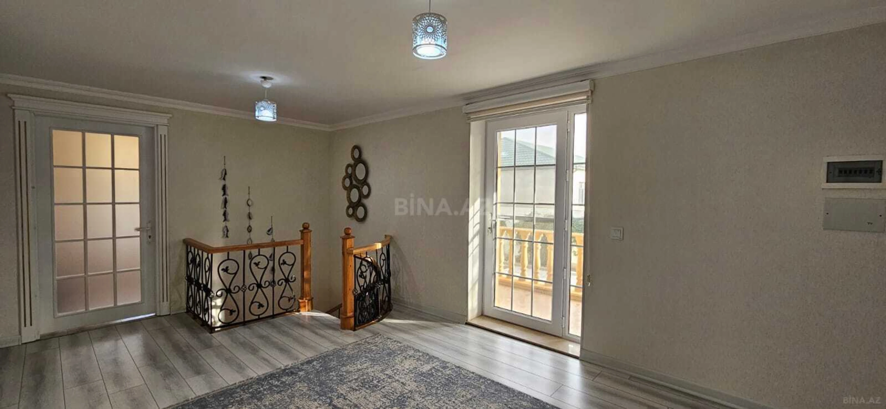 Satılır 5 otaqlı həyət evi 200 m²