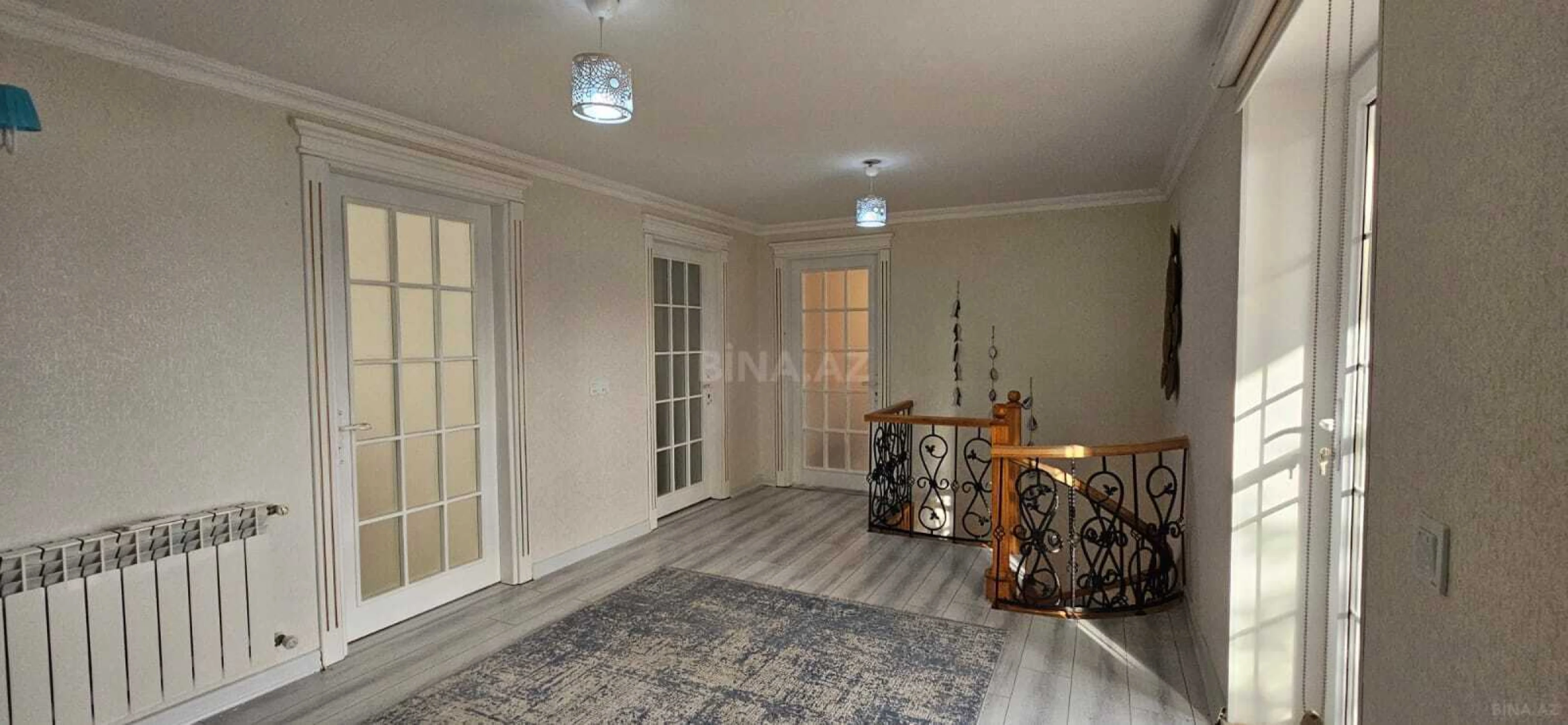 Satılır 5 otaqlı həyət evi 200 m²