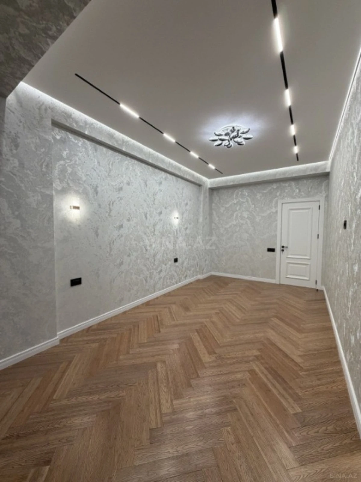 Satılır 3 otaqlı mənzil 95 m²