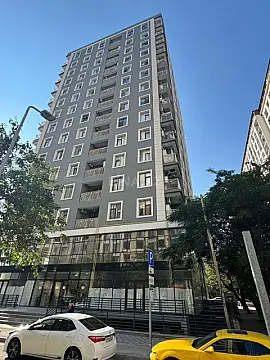 Satılır 3 otaqlı mənzil 117 m²